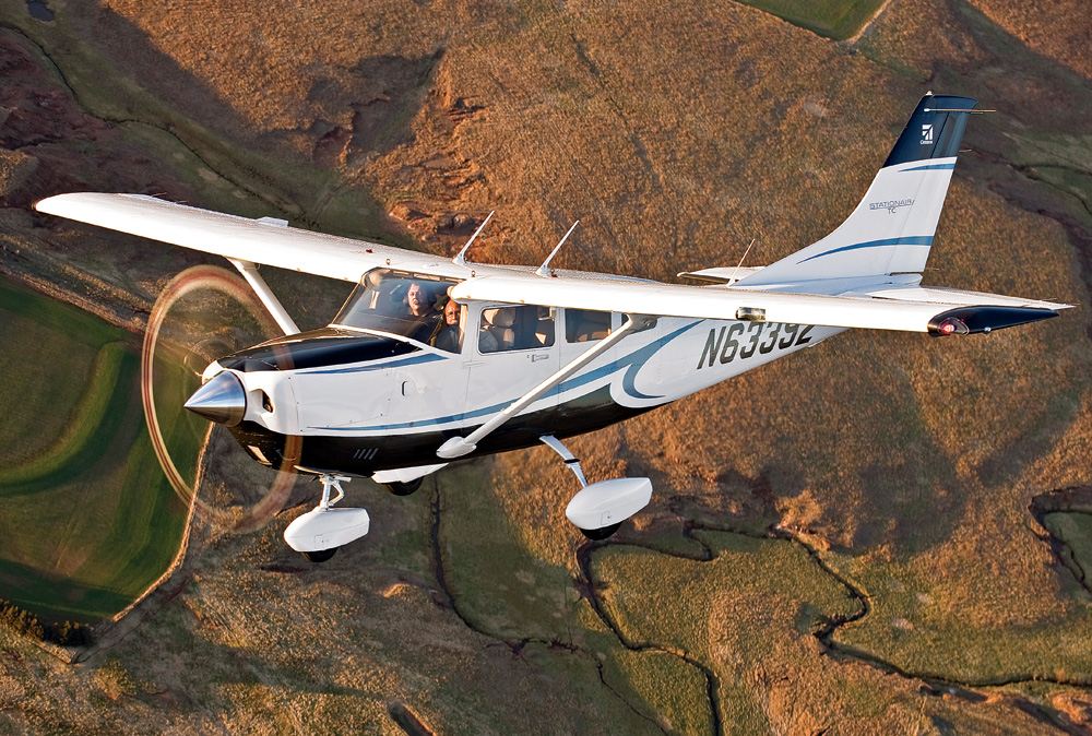 CESSNA 206